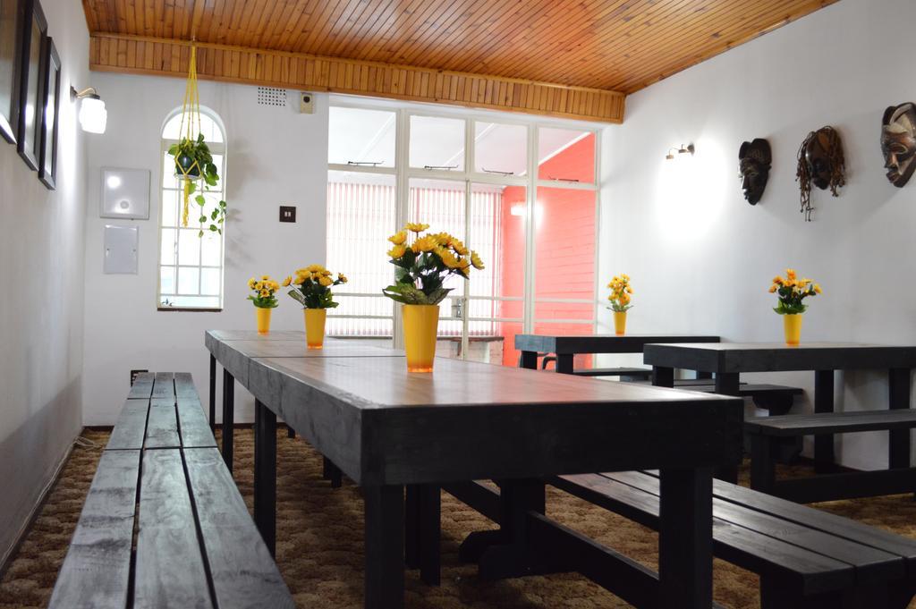 Homebase Melville Backpackers Йоханесбург Екстериор снимка