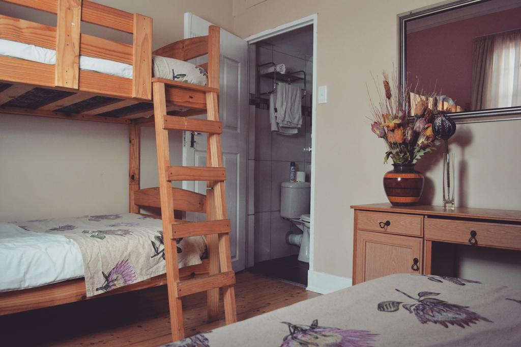Homebase Melville Backpackers Йоханесбург Екстериор снимка