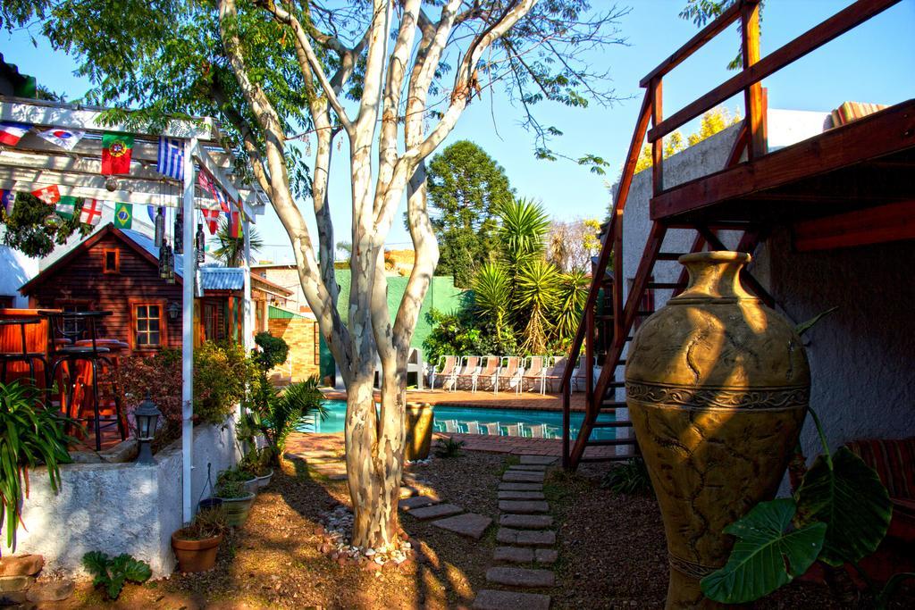 Homebase Melville Backpackers Йоханесбург Екстериор снимка