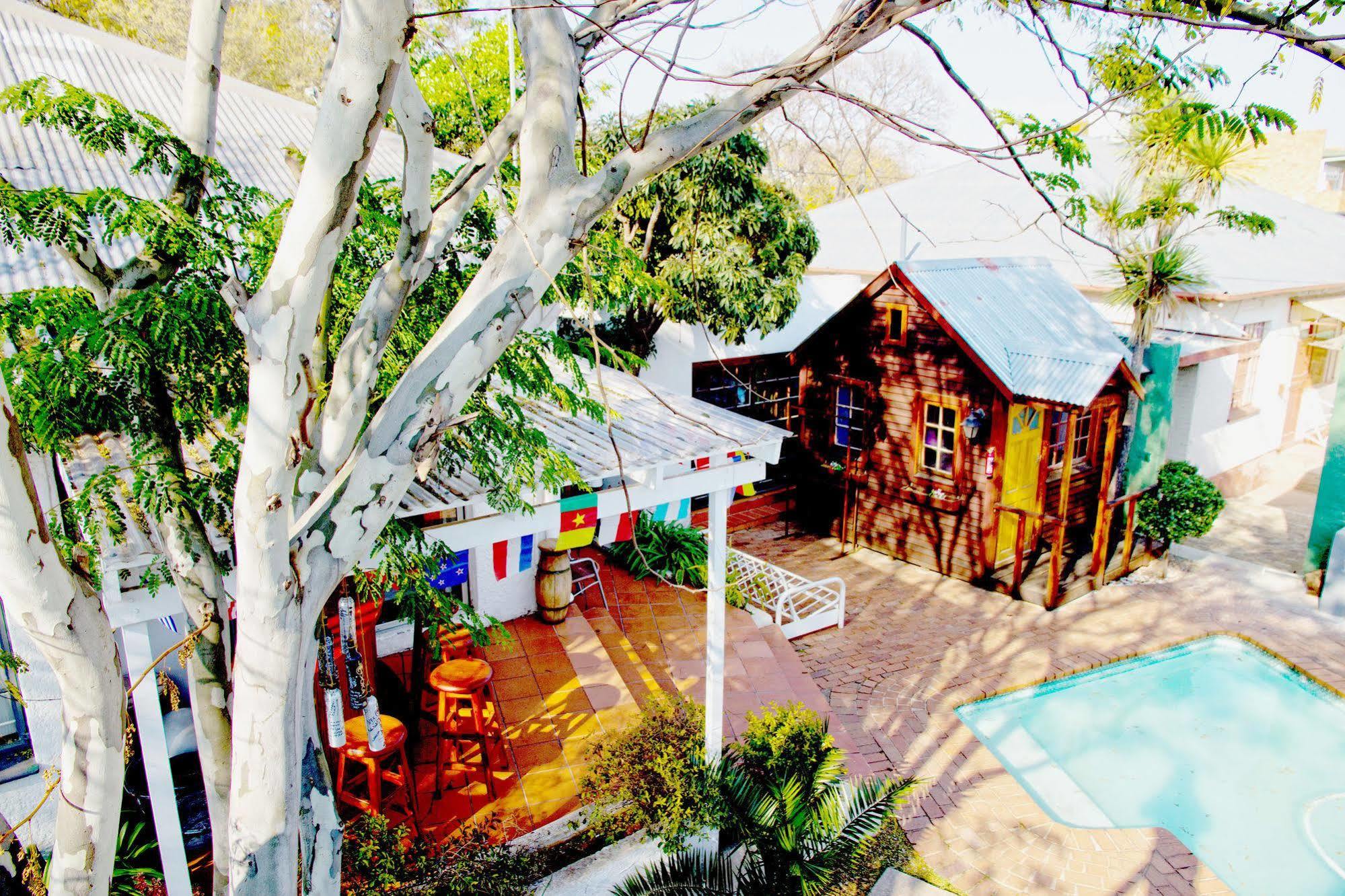 Homebase Melville Backpackers Йоханесбург Екстериор снимка