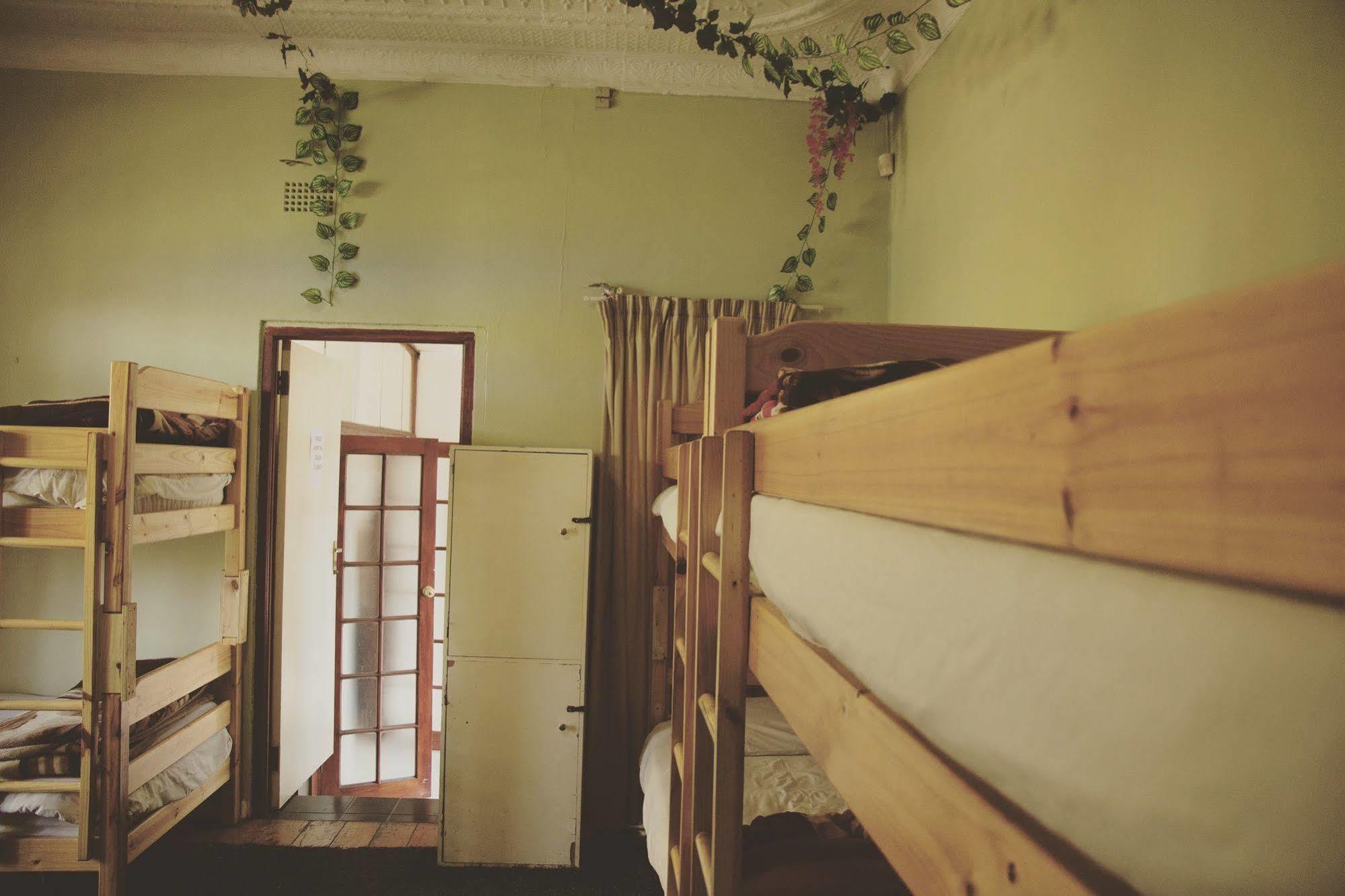 Homebase Melville Backpackers Йоханесбург Екстериор снимка