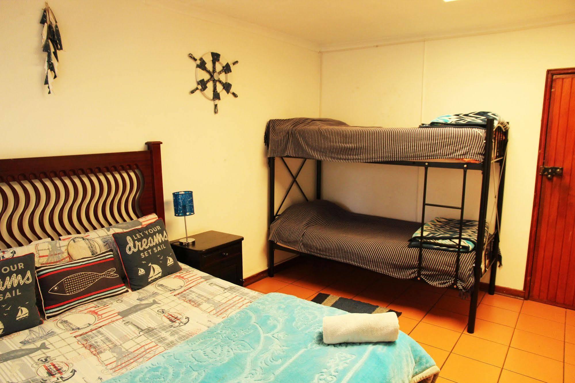 Homebase Melville Backpackers Йоханесбург Екстериор снимка