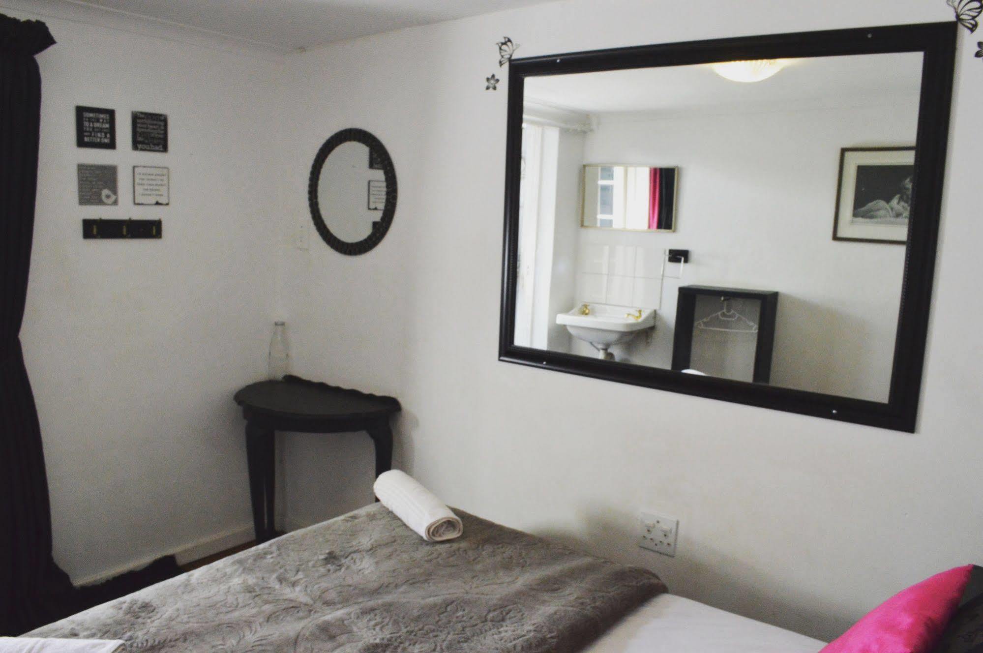 Homebase Melville Backpackers Йоханесбург Екстериор снимка
